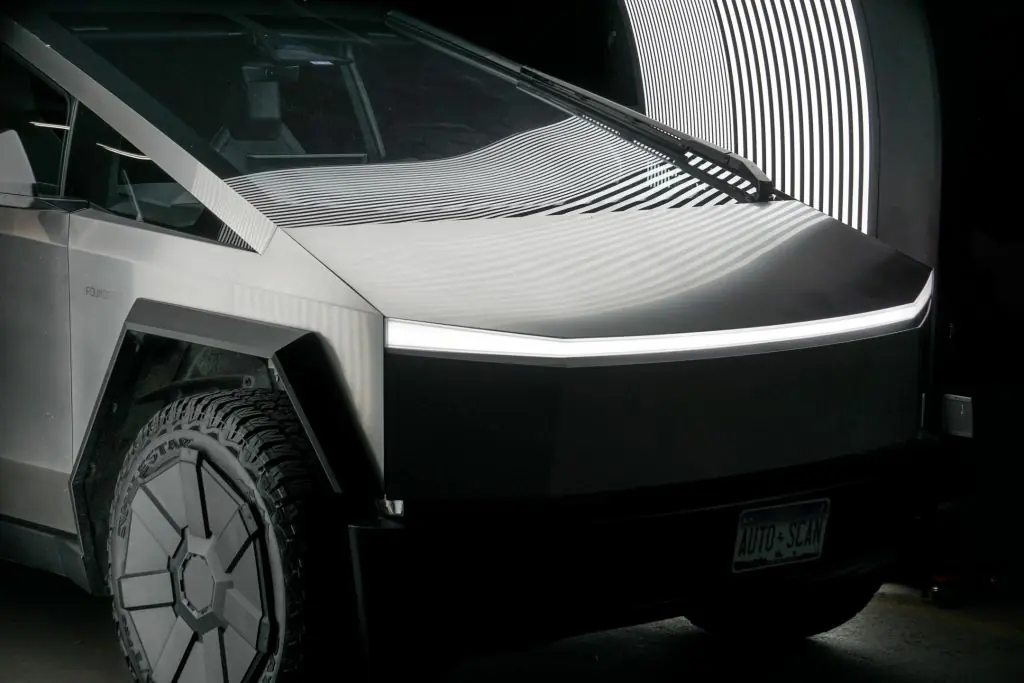 Autoscanner Tesla Cybertruck 2026 scanning